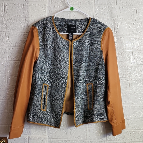 Doncaster Jackets & Blazers - Doncaster Black and Tan Silk Blend With Leather Sleeves Blazer